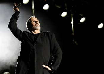 Miguel Bosé anuncia el cierre oficial de su gira “IMPORTANTE” en México
