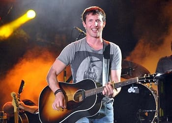 James Blunt celebra 20 años de Back To Bedlam con México como primera parada en Latinoamérica