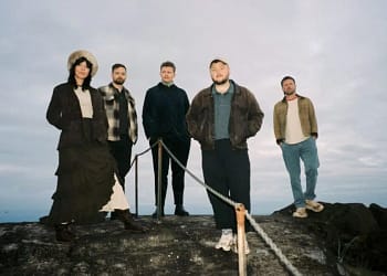 Marina regresa al Corona Capital 2025: una voz británica que conquistó al público en 2022
