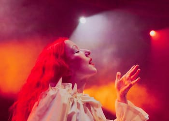 Austra regresa a la CDMX con nuevo álbum y show íntimo para la escena underground