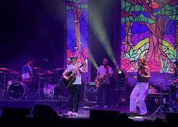 Jason Mraz convirtió el Teatro Metropólitan en el lugar más feliz del mundo